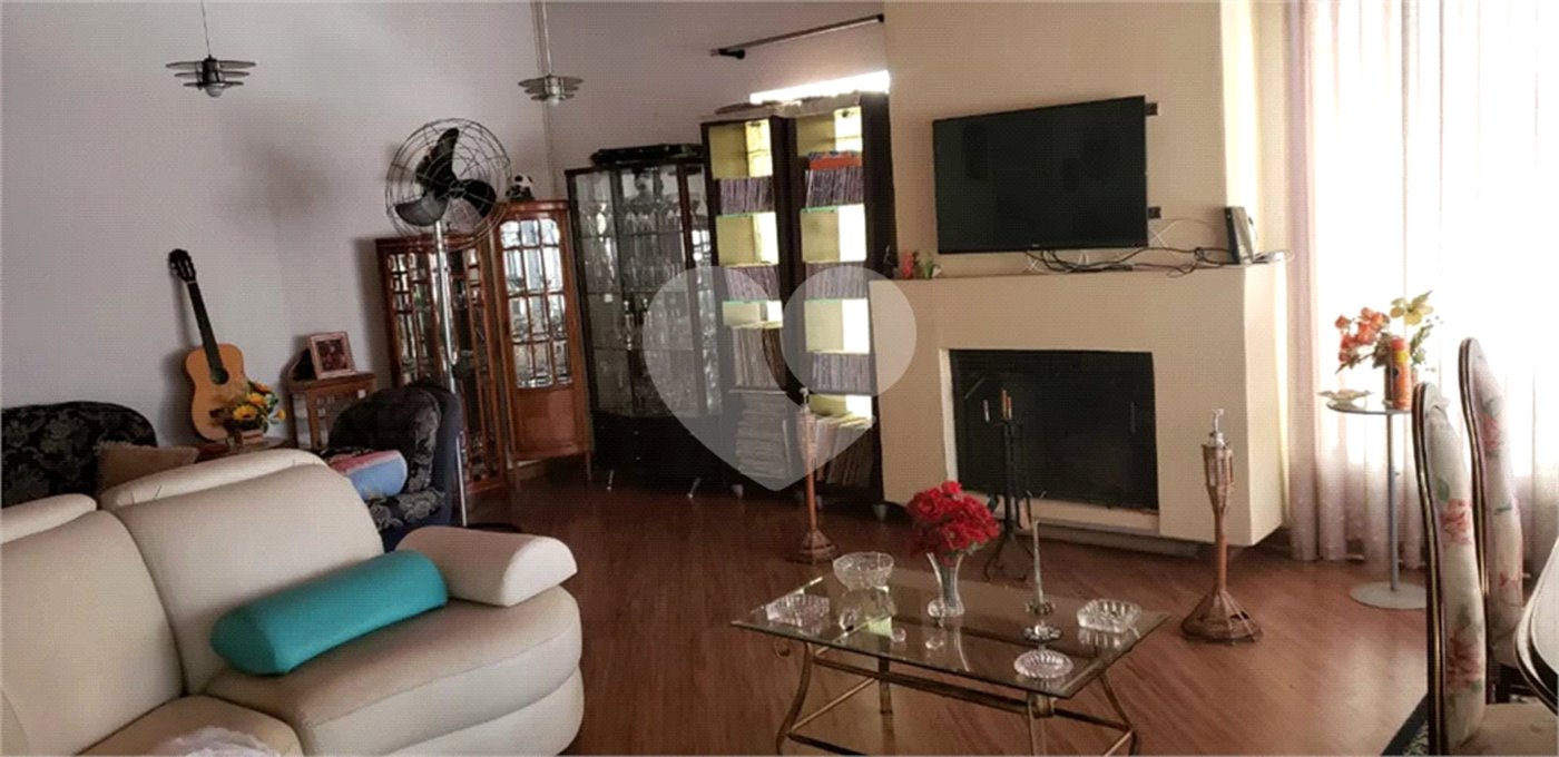 Casa à venda com 4 suítes no condomínio Alpes da Cantareira, Mairiporã - SP