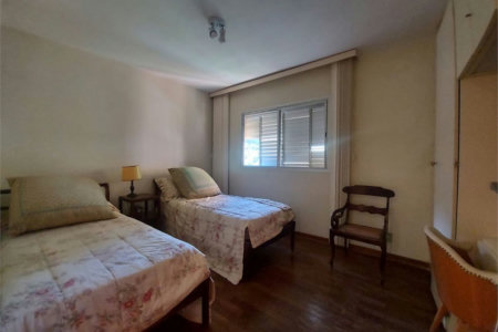 Apartamento Residencial à venda, Pitangueiras, Guarujá - AP1677.