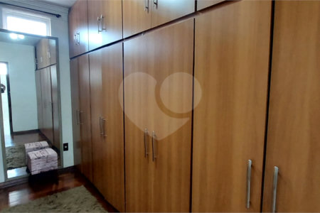 Casa à venda com 5 quartos, sendo 1 suíte, em Jardim Santa Paula, São Carlos, SP