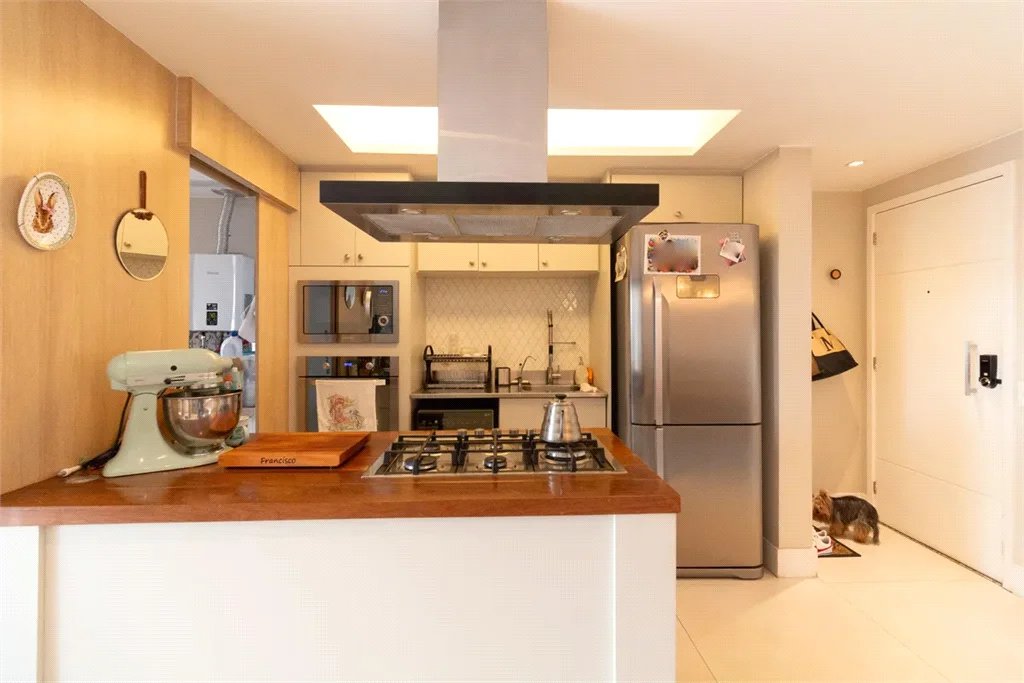 Apartamento à venda com 2 quartos, sendo 1 suíte, em Vila Sônia, São Paulo, SP