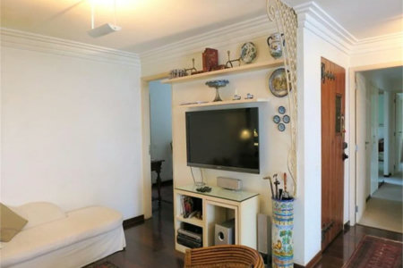 Apartamento à venda com 3 quartos, sendo 1 suíte, em Real Parque, São Paulo, SP
