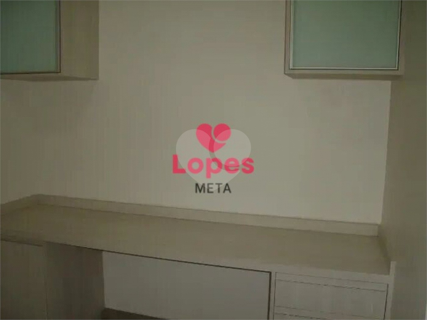 Casa à venda com 3 quartos, sendo 2 suítes, no condomínio Floradas Paratey, São José dos Campos - SP