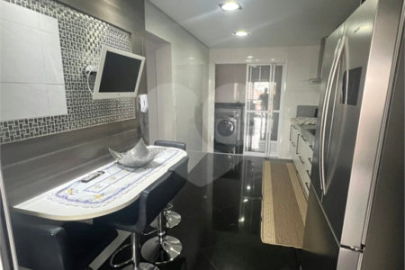 Apartamento à venda com 4 quartos, sendo 2 suítes, em Nova Petrópolis, São Bernardo do Campo, SP