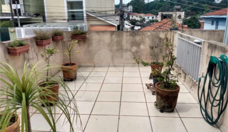 Sobrado à venda com 3 suítes em Jardim Colombo, São Paulo, SP