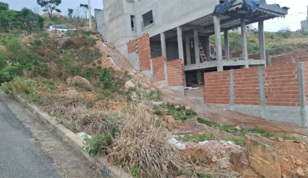 Terreno à venda em Jardim Bandeirantes, Poços de Caldas, MG