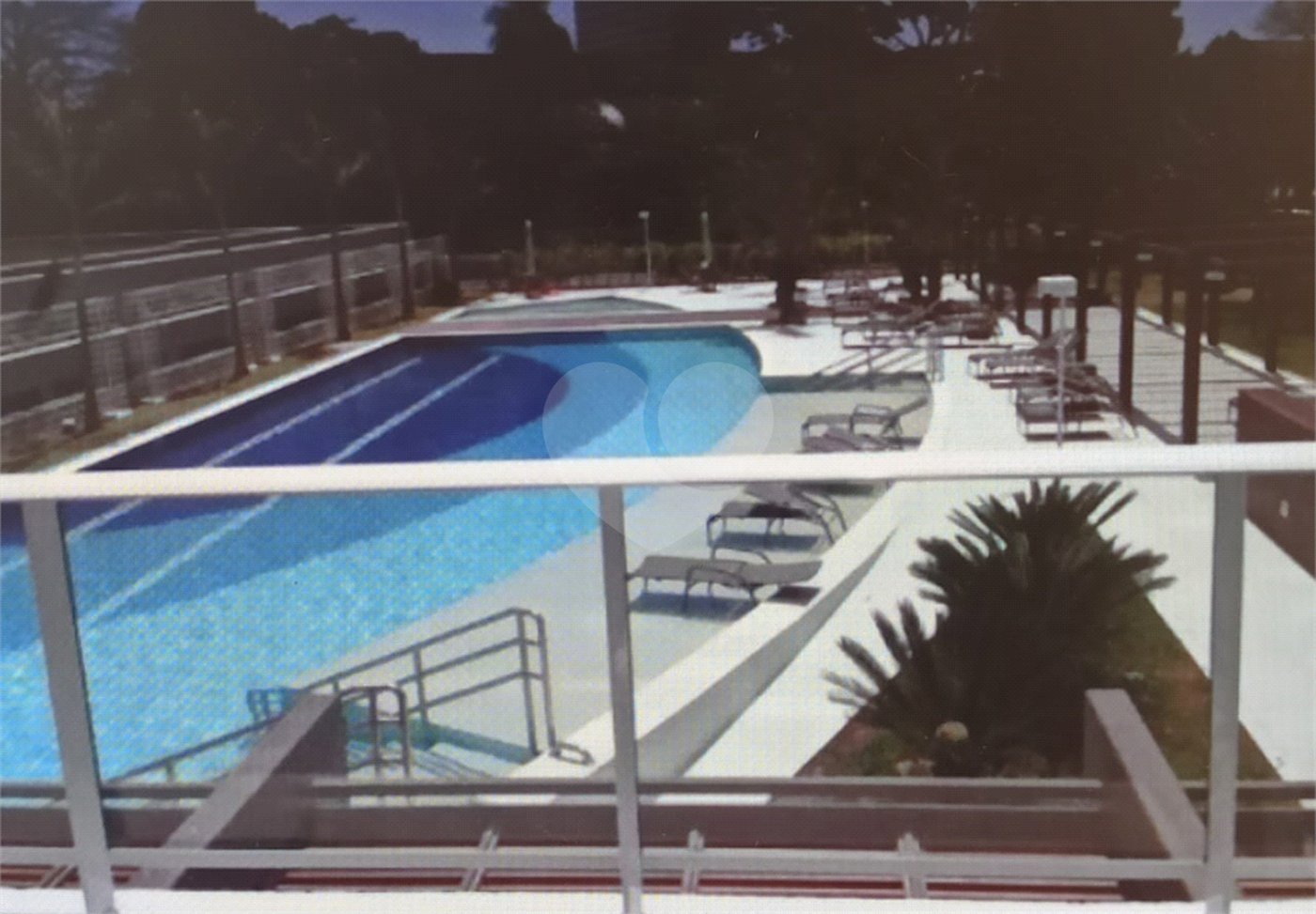 Apartamento à venda com 3 quartos, sendo 1 suíte,  em Vila Anastácio, São Paulo, SP