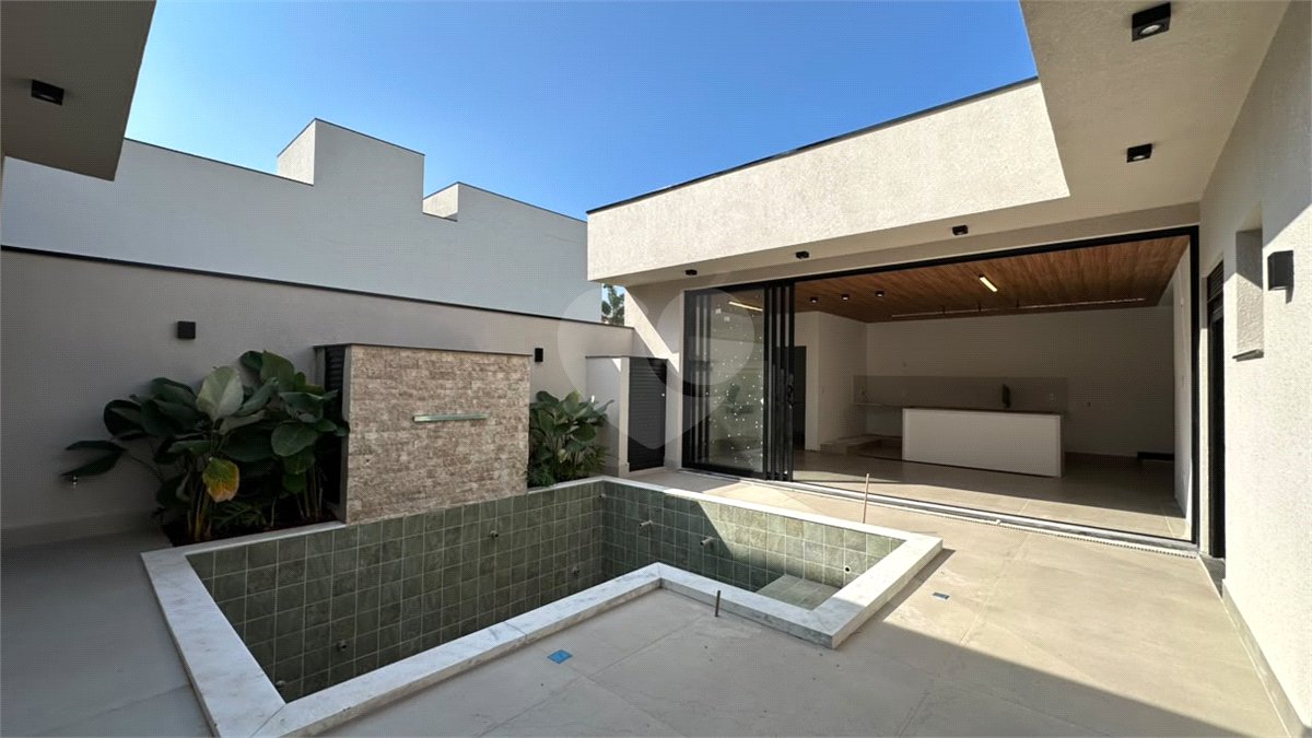 Casa à venda com 3 suítes no condomínio Residencial London Park, Indaiatuba - SP