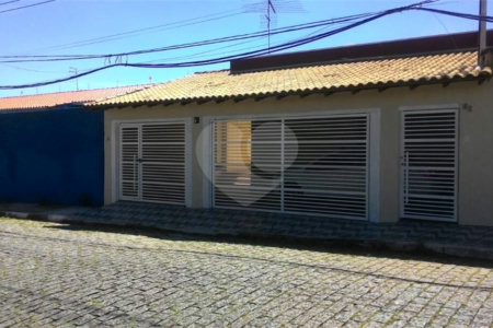 Casa à venda com 3 quartos, sendo 1 suíte, em Vila São Francisco, Suzano, SP