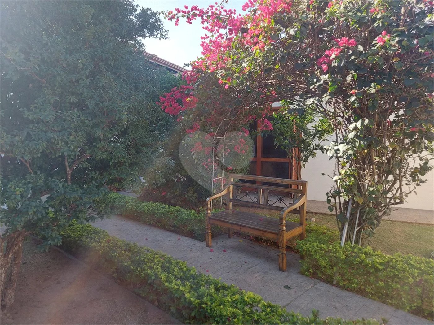 Casa à venda com 4 quartos, sendo 3 suítes, no Centro, Vinhedo, SP