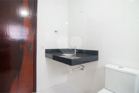 Sobrado à venda com 4 quartos, sendo 1 suíte,  em Jardim Peri Peri, São Paulo, SP