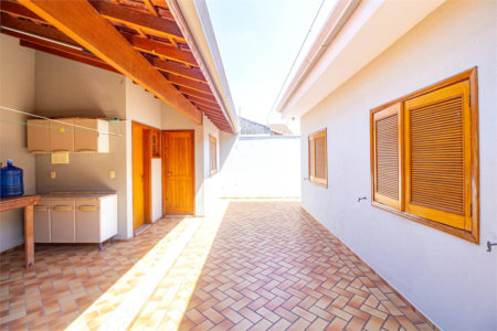 Casa à venda com 4 quartos, sendo 2 suítes, em Parque Residencial Presidente Médici, Itu, SP