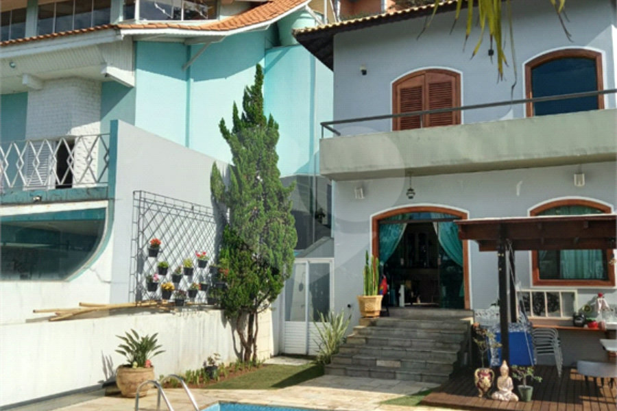 Casa à venda com 4 suítes no condomínio Bibi II, São Paulo - SP
