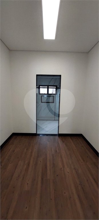 Casa à venda ou para alugar com 5 quartos, sendo 3 suítes, no condomínio Figueira Garden, Atibaia - SP