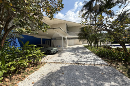 Casa à venda com 4 suítes em Residencial Tamboré, Barueri, SP