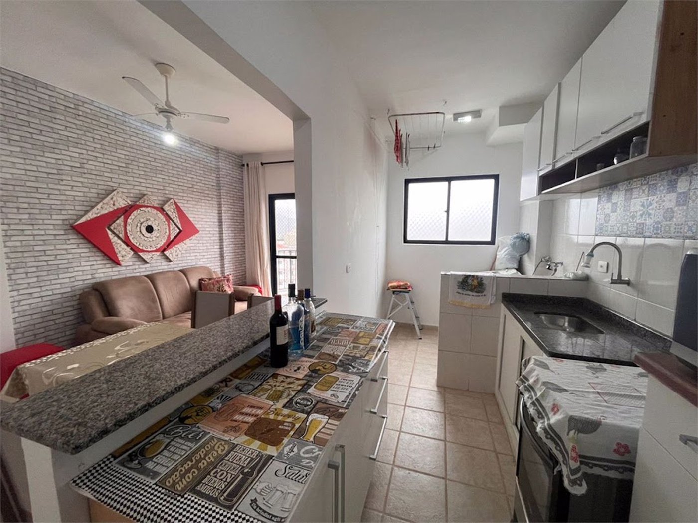 Apartamento Reformado com 1 Dormitório à Venda na Enseada – Guarujá