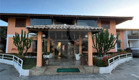 Apartamento à venda com 1 quarto em Taperapuan, Porto Seguro, BA