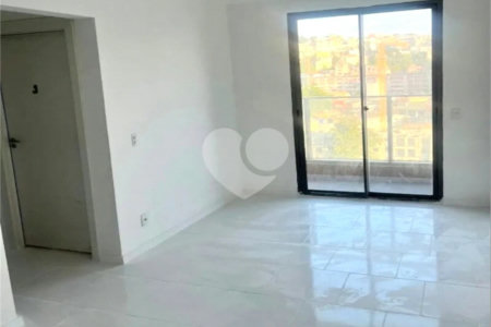 Apartamento à venda com 2 quartos em Santo Cristo, Rio de Janeiro, RJ