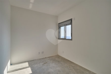 Apartamento à venda com 3 quartos, sendo 1 suíte, em Jardim Marajoara, São Paulo, SP