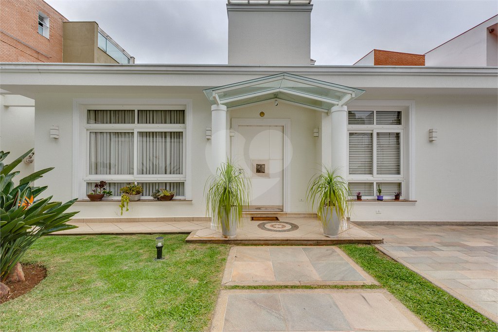 Casa à venda com 2 suítes em Alto da Boa Vista, São Paulo, SP