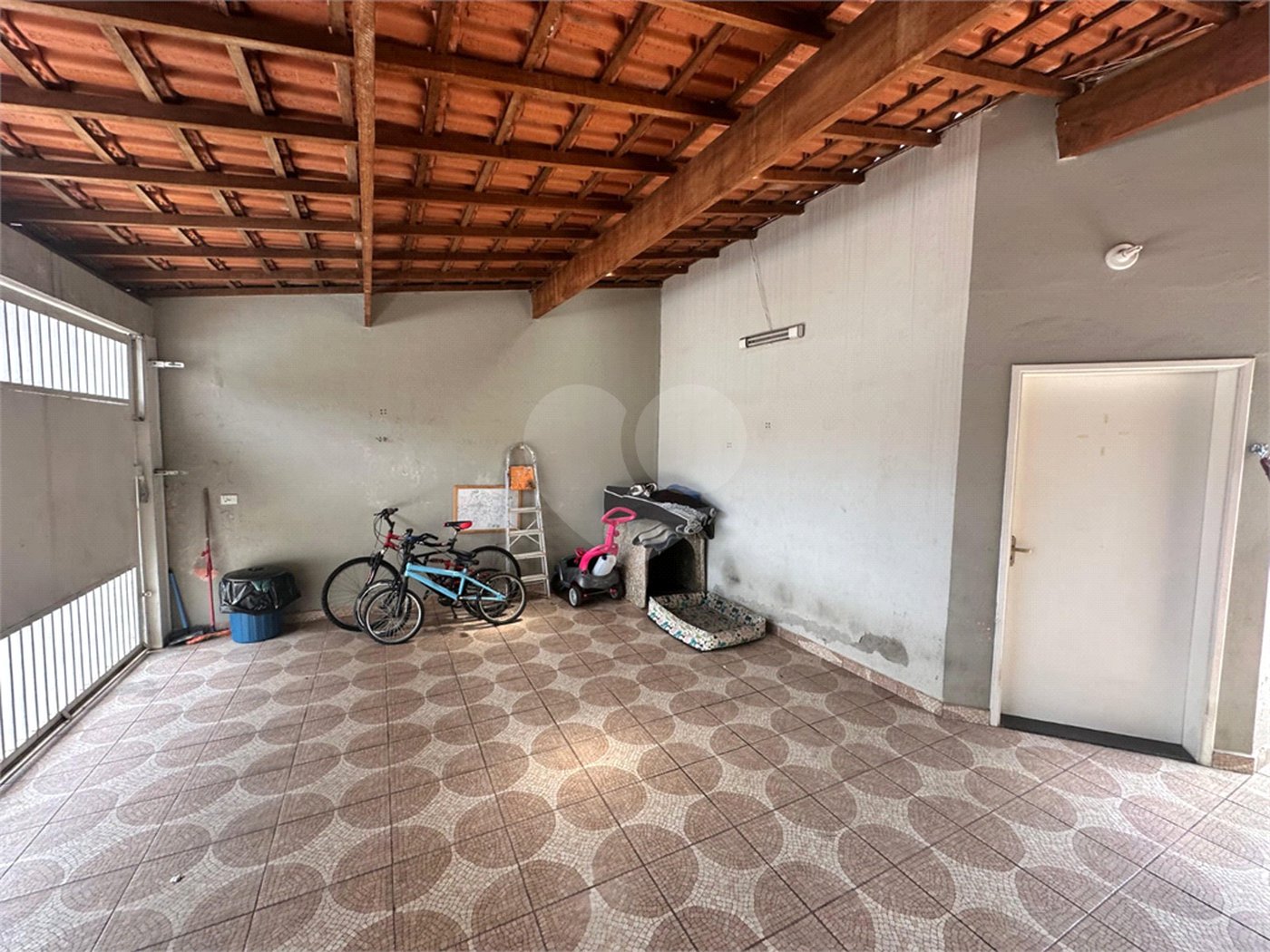 Casa à venda com 3 quartos, sendo 1 suíte, em Nova Cerejeira, Atibaia, SP