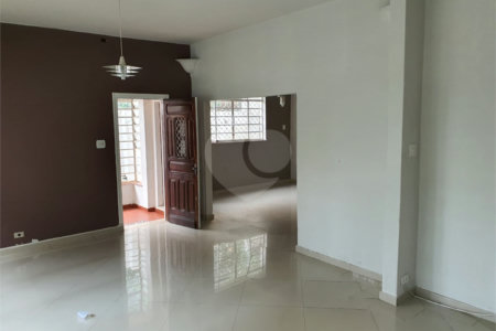 Sobrado para alugar com 3 quartos, sendo 1 suíte,  em Campo Belo, São Paulo, SP