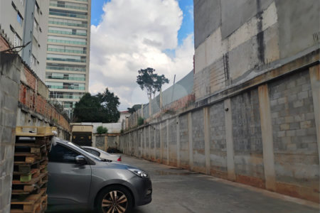 Terreno à venda em Vila Alexandria, São Paulo, SP