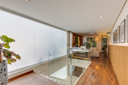 Casa à venda com 4 suítes no condomínio Residencial Canumã, São Paulo - SP