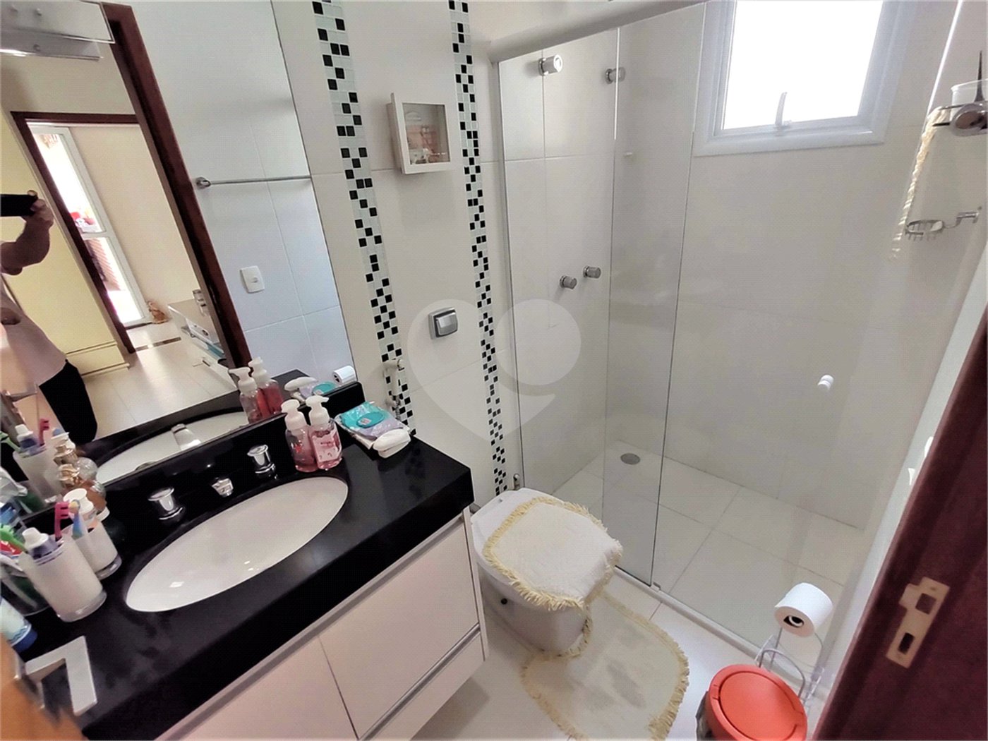 Casa à venda com 3 suítes no condomínio Portal dos Ipês, Indaiatuba - SP