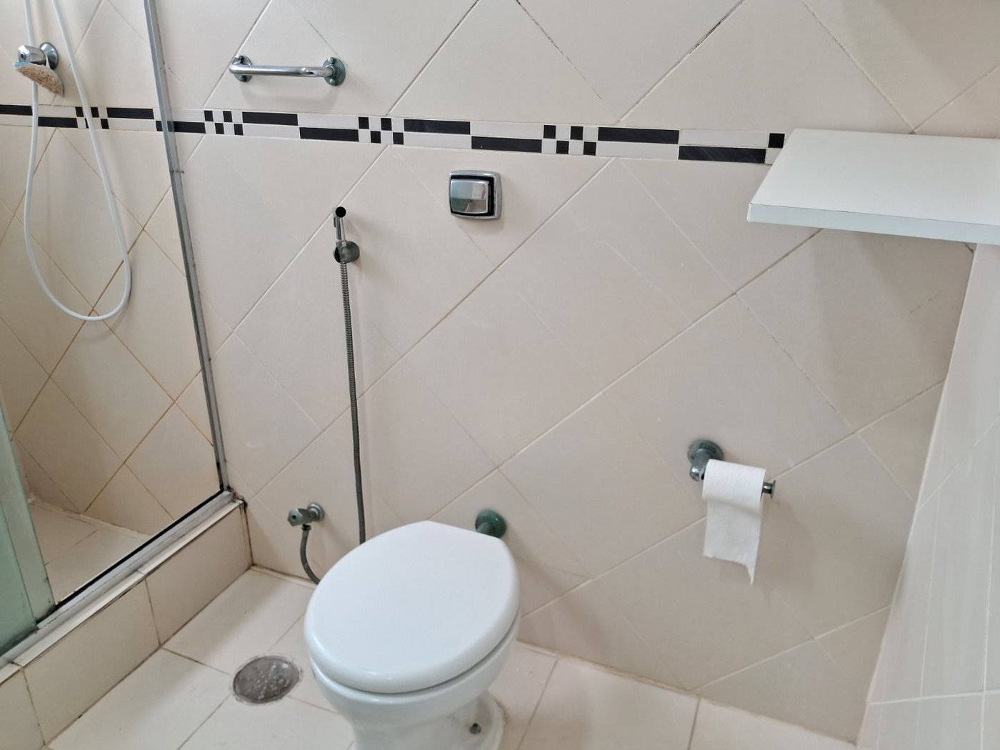 Apartamento com 3 dormitórios à venda, 180 m² por R$ 1.500.000,00 - Gonzaga - Santos/SP