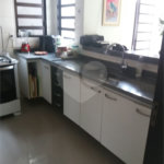 Casa Térrea à venda com 4 quartos, sendo 1 suíte,  em Vila Oliveira, Mogi das Cruzes, SP
