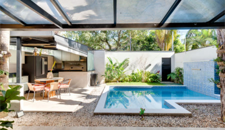 Casa à venda com 4 suítes no condomínio Villa Suiça, São Paulo - SP