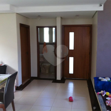 Sobrado à venda com 4 quartos, sendo 2 suítes,  em Ribeirânia, Ribeirão Preto, SP