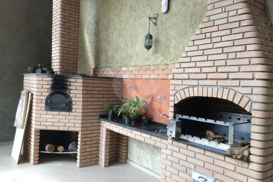 Casa à venda com 3 quartos, sendo 1 suíte, em Vila Nova Cachoeirinha, São Paulo, SP