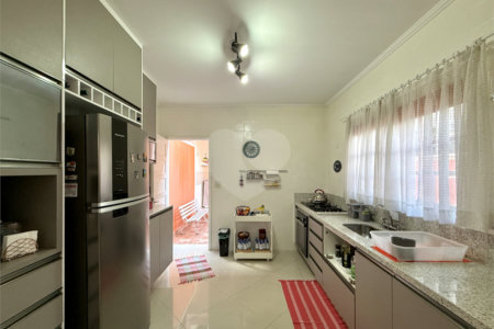 Sobrado à venda com 3 quartos, sendo 1 suíte, em Campo Grande, São Paulo, SP