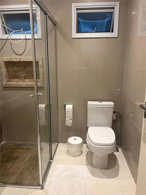 Sobrado à venda com 3 quartos, sendo 1 suíte, em Jardim Vazani, São Paulo, SP