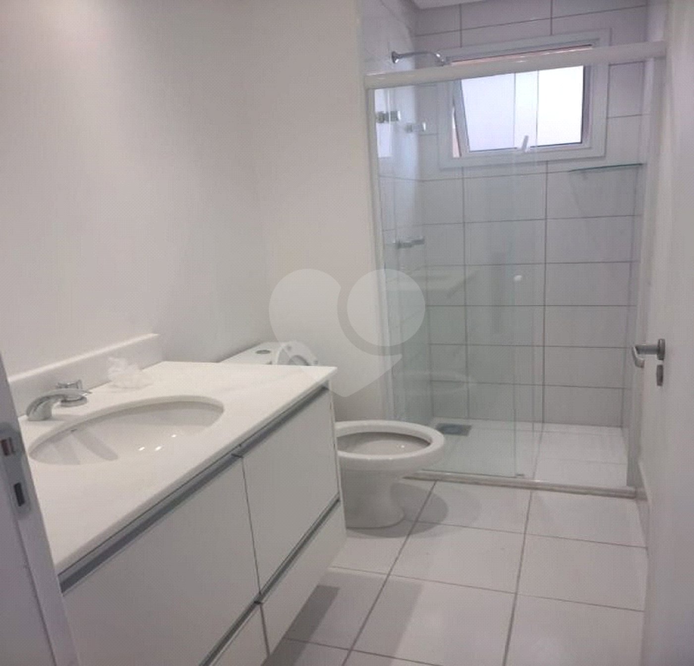 Apartamento à venda com 3 quartos, sendo 1 suíte,  em Jardim Emília, Sorocaba, SP