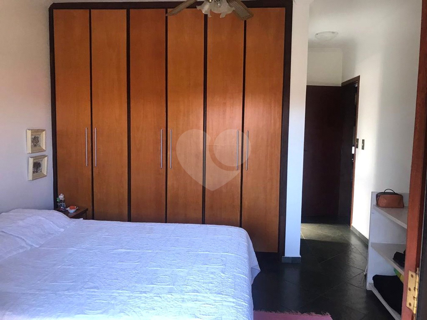 Sobrado à venda com 5 quartos, sendo 3 suítes, em Barra do Una, São Sebastião, SP
