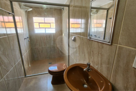 Casa à venda com 3 quartos em Vila Ramaciotti, Valinhos, SP