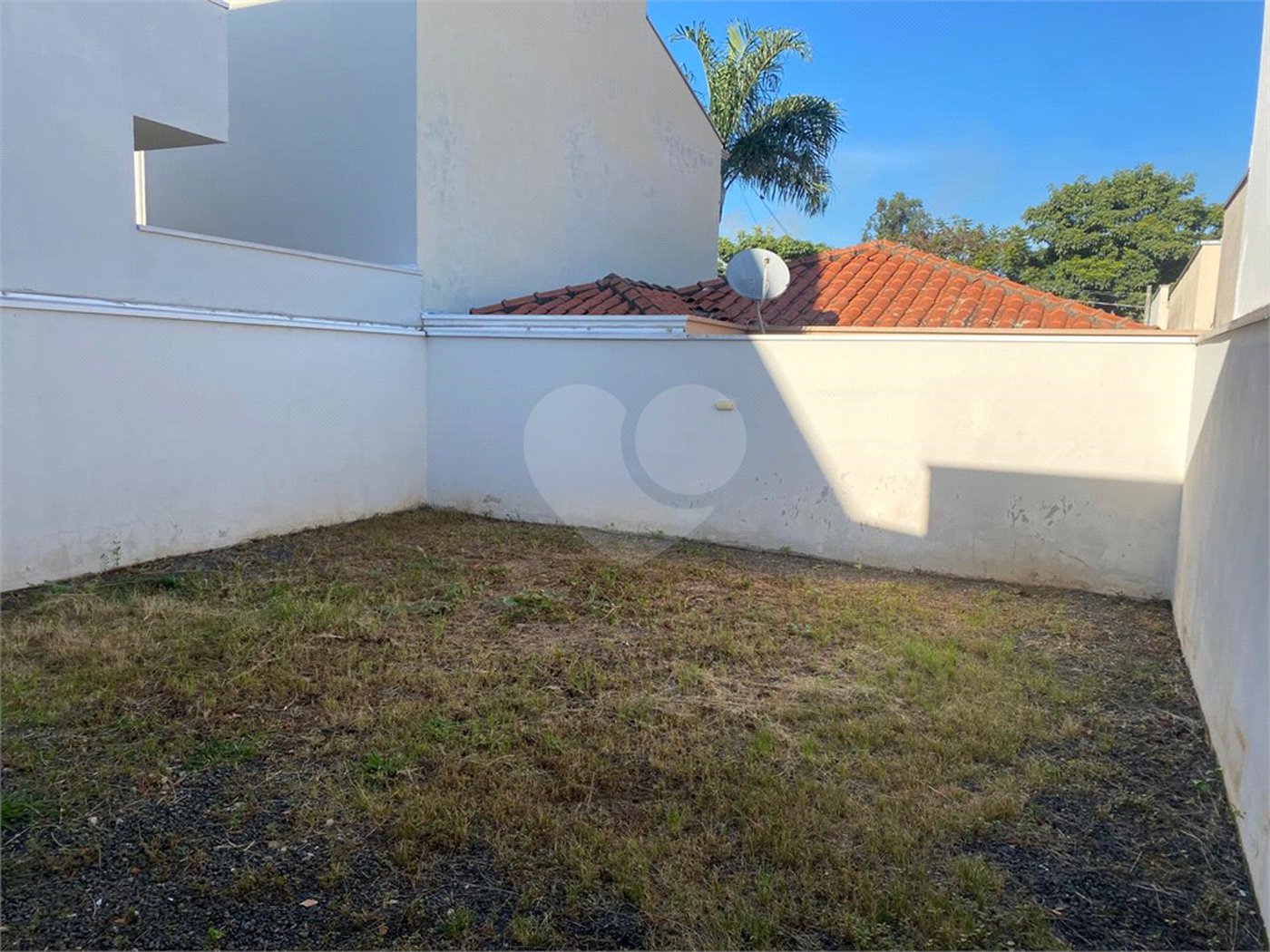 Casa à venda com 2 quartos, sendo 1 suíte, no condomínio Ilha das Águas, Salto - SP