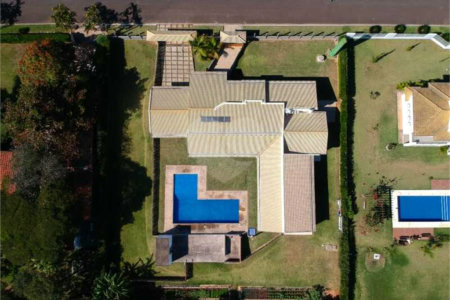 Casa à venda com 5 quartos, sendo 3 suítes, no condomínio Residencial Vale das Laranjeiras, Indaiatuba - SP