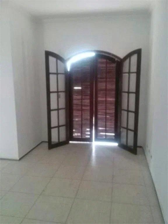 Sobrado à venda com 3 quartos, sendo 1 suíte,  em Jardim Monte Kemel, São Paulo, SP