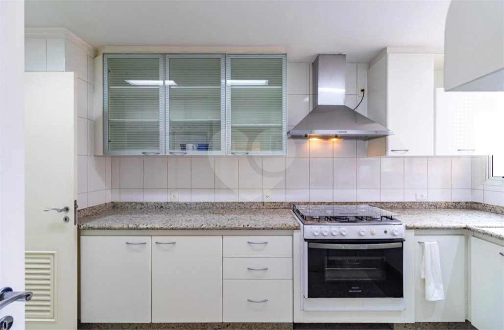 Apartamento para alugar com 4 suítes em Vila Andrade, São Paulo, SP