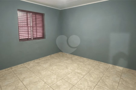 Sobrado à venda com 4 quartos, sendo 1 suíte, em Conjunto Habitacional Itapetininga F3, Itapetininga, SP