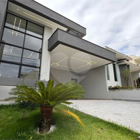 Casa à venda com 3 quartos, sendo 1 suíte, no condomínio Villagio Milano, Sorocaba - SP