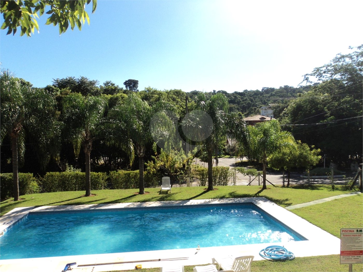 Casa à venda com 3 quartos, sendo 1 suíte, no condomínio Bosque de Grevilea, Vinhedo - SP