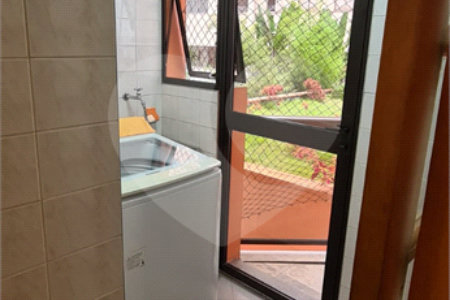 Apartamento para venda e locação de 130m² no Jardim Paulista com 2 suítes e 2 vagas.