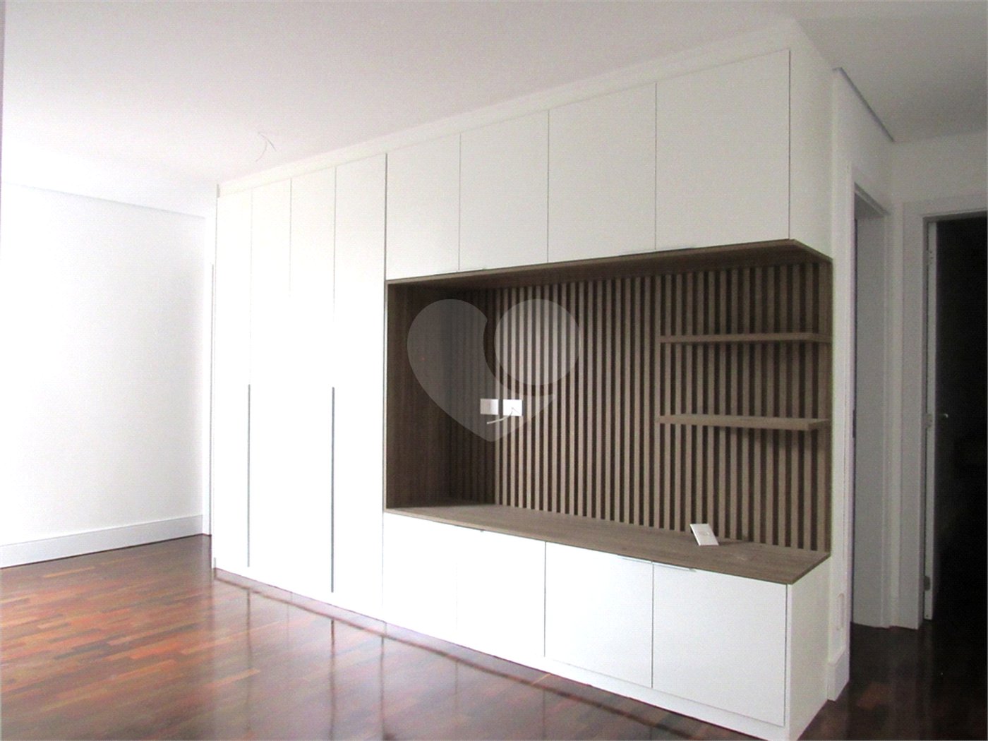 Casa à venda com 4 suítes no condomínio Premiere, São Paulo - SP