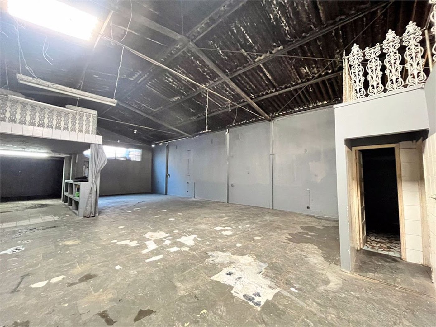 Galpão para alugar, 274 m² por R$ 10.000,02 - Vila Matias - Santos/SP