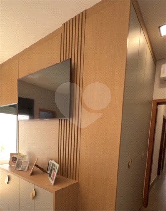 Casa à venda ou para alugar com 3 suítes no condomínio London Park, Indaiatuba - SP