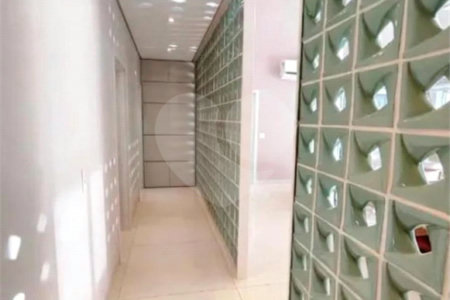 Sobrado à venda com 3 suítes em Condomínio Portal das Tipuanas, Araraquara, SP